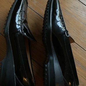 Tods black leather loafer